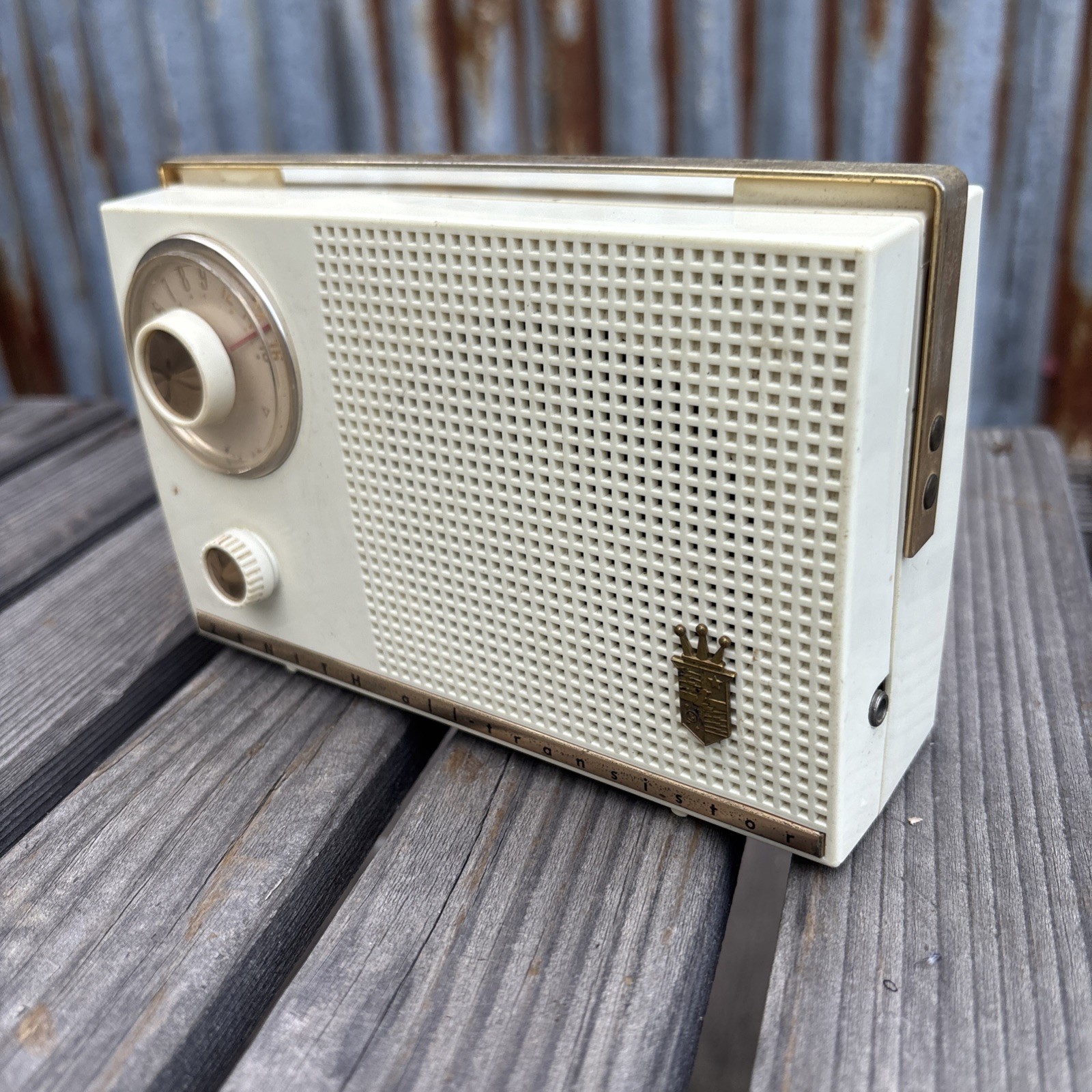 ZENITH ROYAL 450 Transistor Radio IVORY USA ZENITH ROYAL 450 Transistor Radio IVORY USA