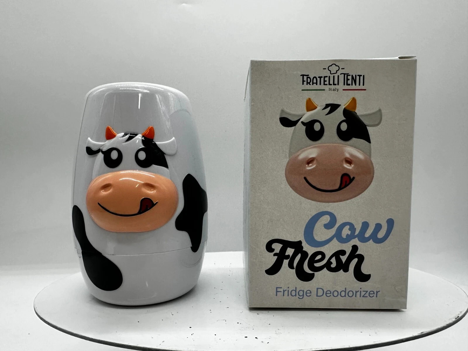 Country Fresh White Ceramic Bottle Refrigerator Deodorizer With Cow Decoration Country Fresh White Ceramic Bottle Refrigerator Deodorizer With Cow Decoration