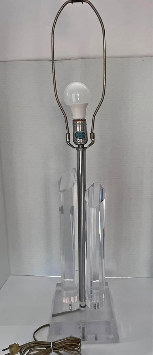 MCM-ASTROLITE Lucite MCM Table Lamp by Ritts CO. Los Angeles, CA. 1970s MCM-ASTROLITE Lucite MCM Table Lamp by Ritts CO. Los Angeles, CA. 1970s
