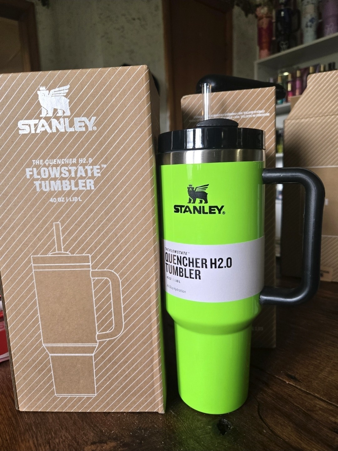 STANLEY 40 Oz New In Box neon Green