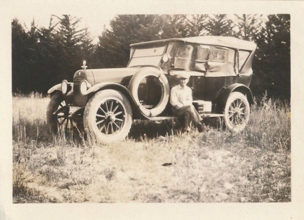 Vintage Car Photo 1923 Devine Texas 2.5x3.5  S17-11