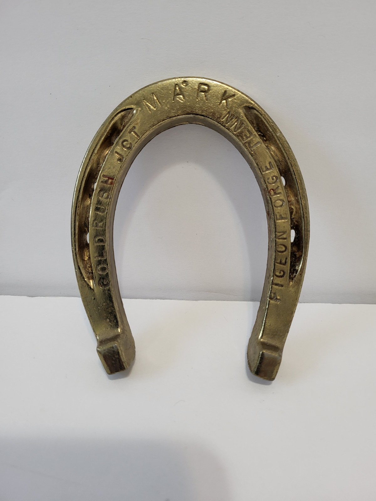 VTG Gold Rush Junction Brass Horseshoe Souvenir Pigeon Forge Dollywood Mark