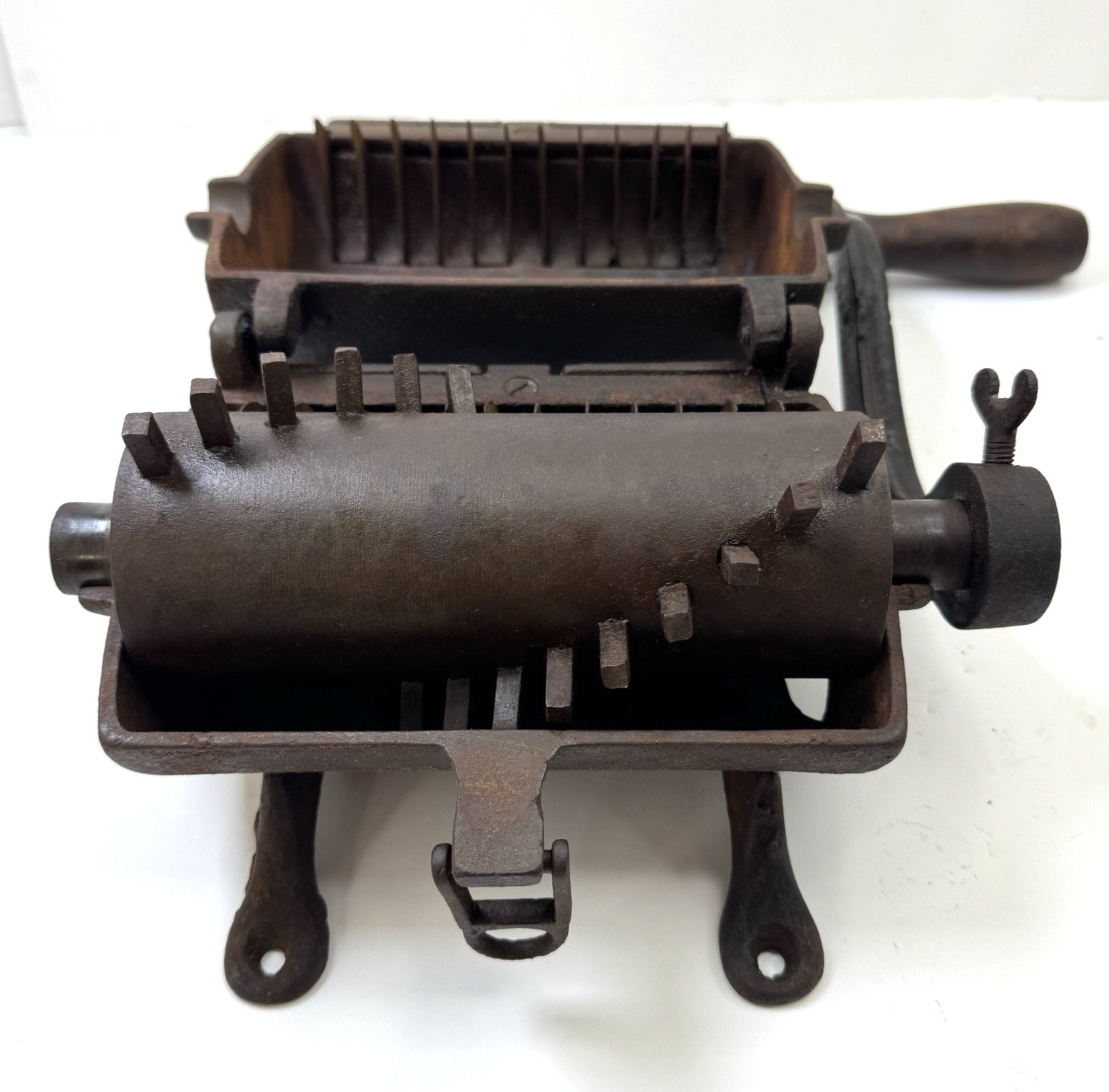 Antique Cast Iron Tobacco Ribbon Cutter Shredder General Store Hand Crank 1800s Antique Cast Iron Tobacco Ribbon Cutter Shredder General Store Hand Crank 1800s