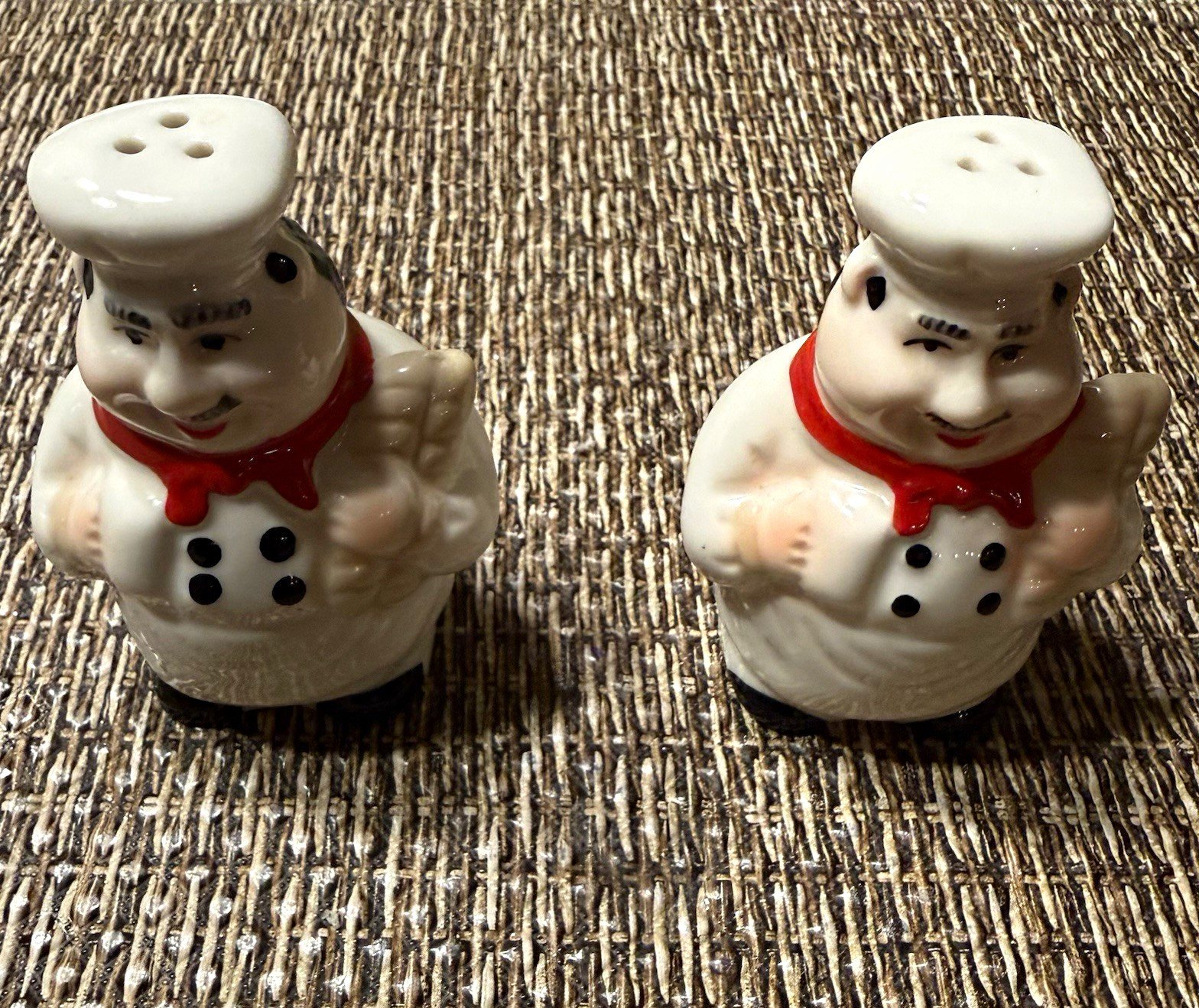 Vintage Ceramic Chef Salt & Pepper Shaker Set, 2-Piece White Red Black Vintage Ceramic Chef Salt & Pepper Shaker Set, 2-Piece White Red Black