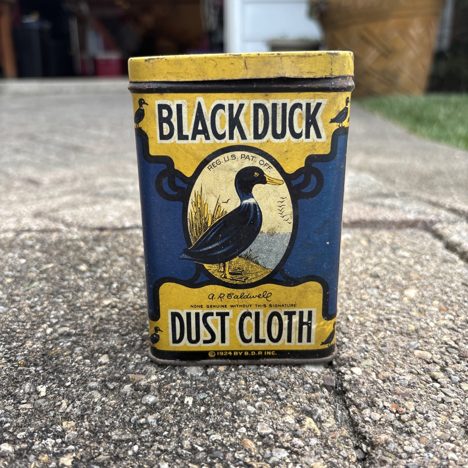 EXTREMELY RARE Vintage Black Duck Dust Cloth Tin