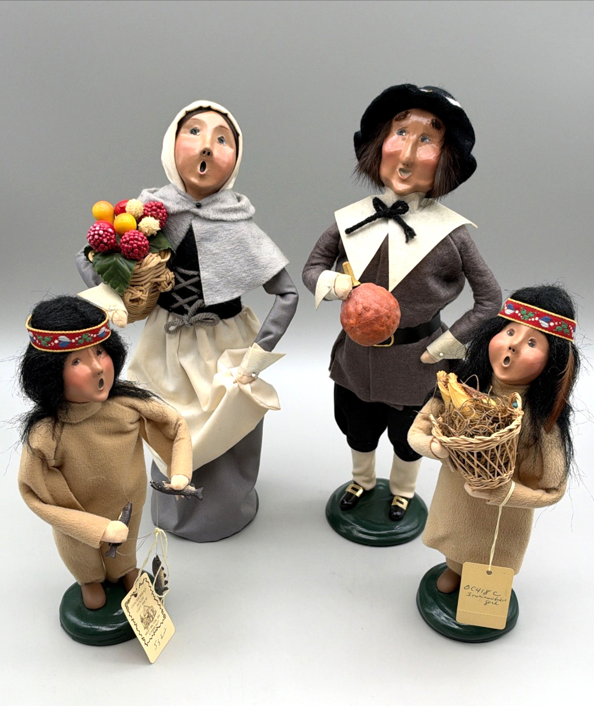 Vintage 1996 Byers Choice Carolers Thanksgiving Pilgrim Lot of 4 Native American