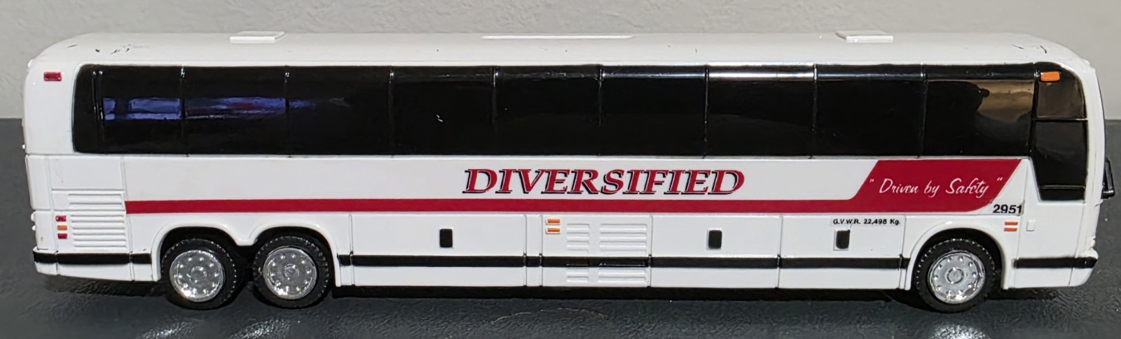 1:50 Prevost Diversified Transportation 2951 Motor Coach Bus Model Plastic