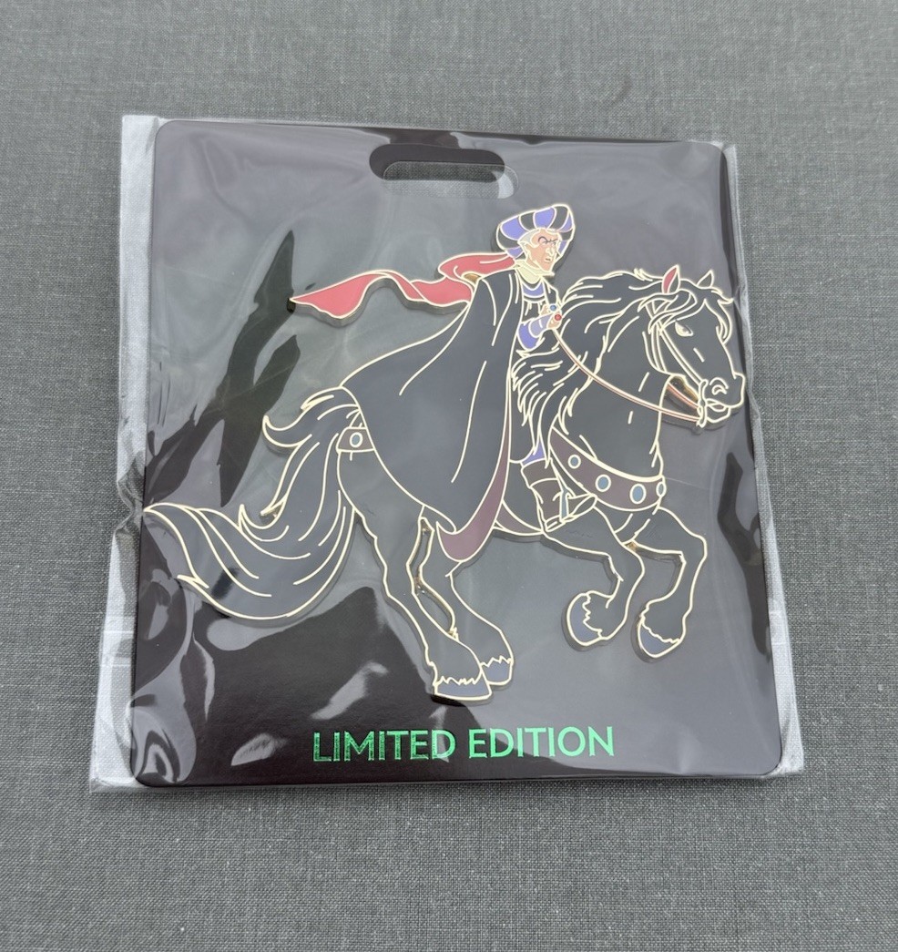 Disney WDI MOG They're Off Villains Takeover Hunchback Claude Frollo Pin