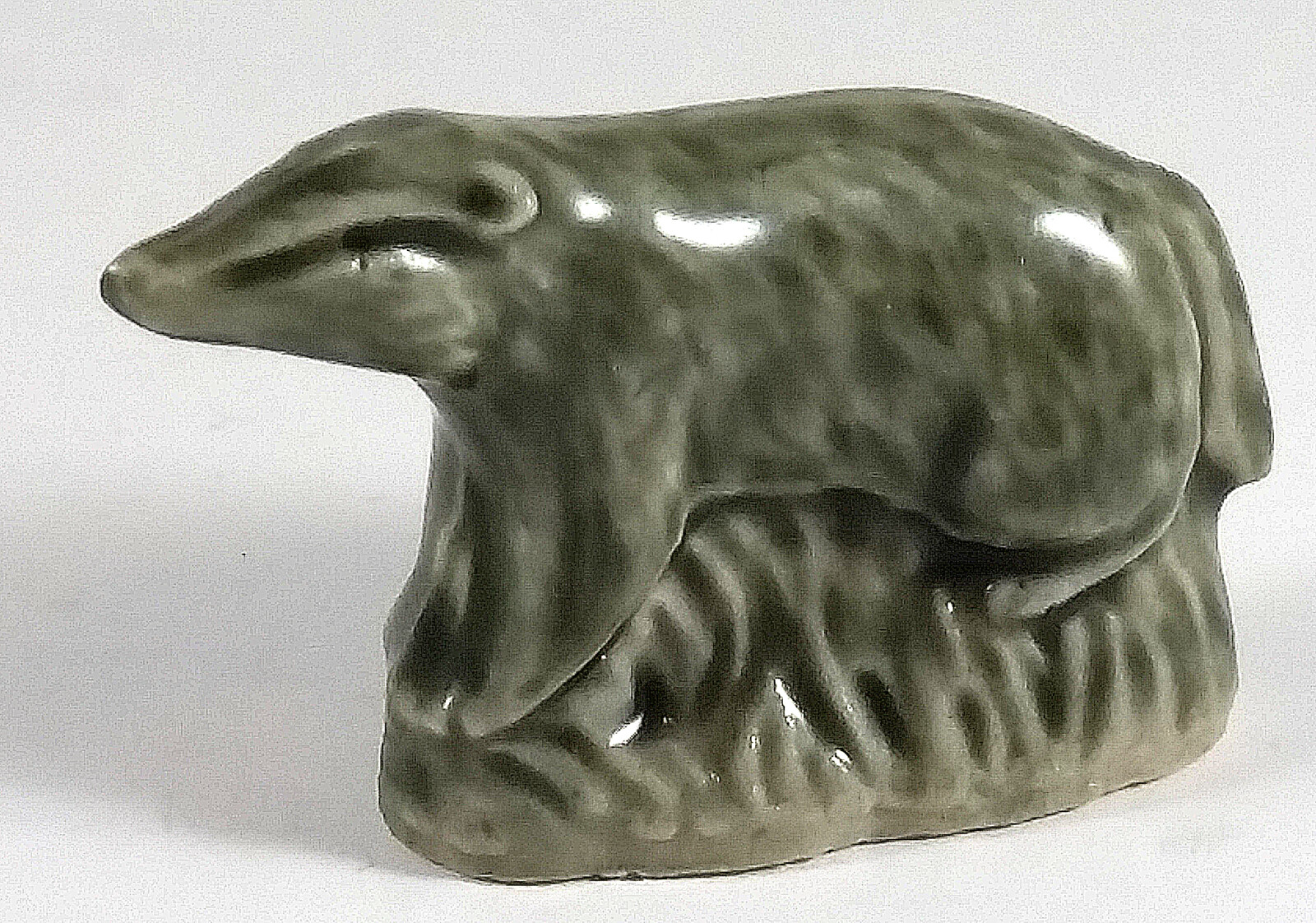 WADE BADGER LIGHT GREEN PARTY CRACKERS BRITISH WILDLIFE 1980