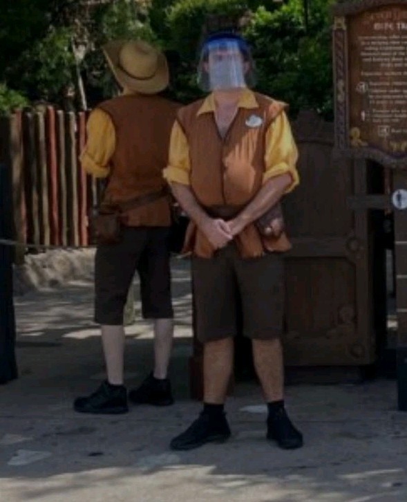 DISNEY WORLD SEVEN DWARVES MINE TRAIN  CAST MEMBER FULL UNIFORM MAGIC KINGDOM