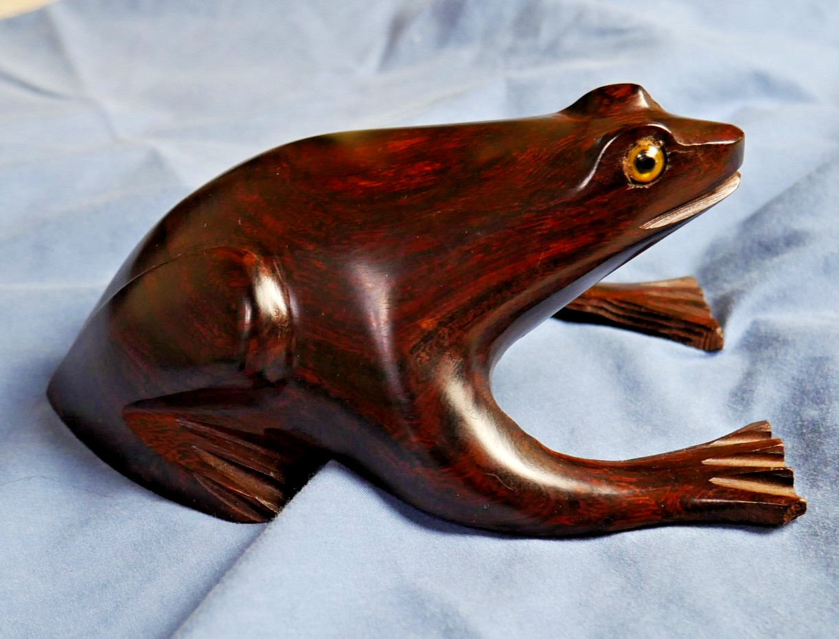 Vtg Ironwood Hand Carved Frog Glass Eyes Figurine Desk Decor 5 1/2 Vtg Ironwood Hand Carved Frog Glass Eyes Figurine Desk Decor 5 1/2