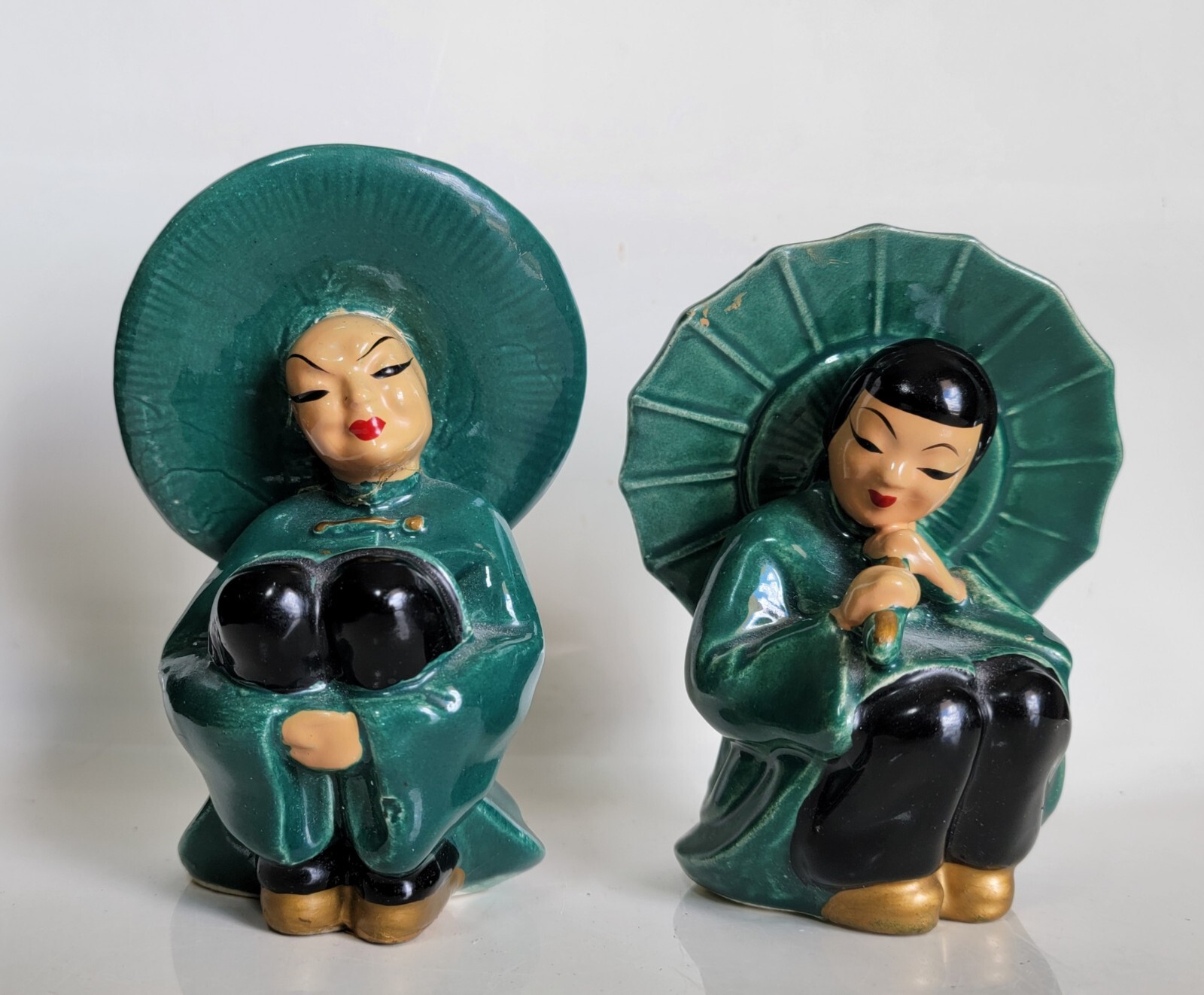 Vintage '50s Mid-Century Japanese Man/Woman Ceramic Figurine Pair w/Umbrellas
