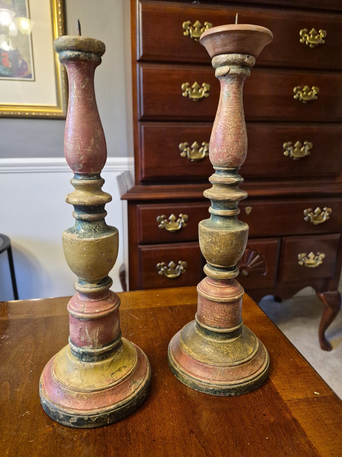 Vtg Rustic Turned Wood Pilllar Candle Holder Pair Gradulated Sizes 12
