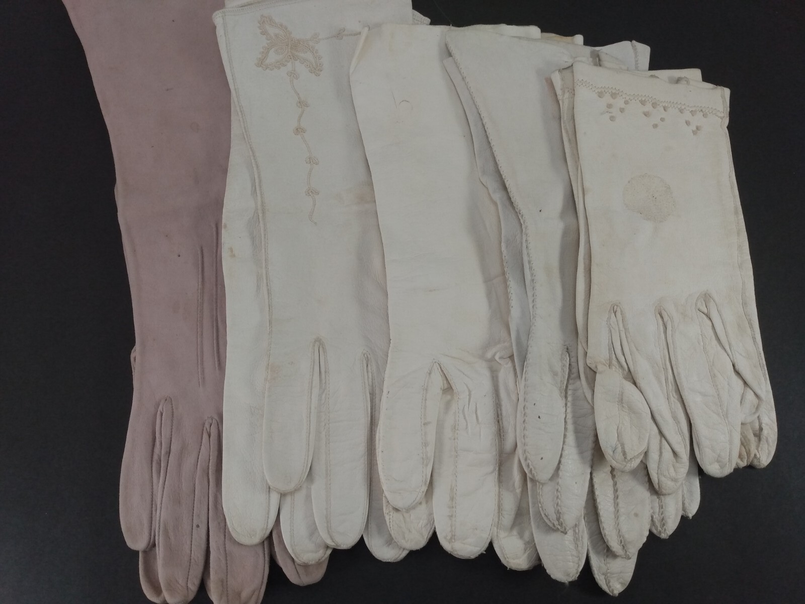 Lot VTG Ladies Gloves 5 Pairs Embroidered Fancy Formal Leather Display Grandma Lot VTG Ladies Gloves 5 Pairs Embroidered Fancy Formal Leather Display Grandma