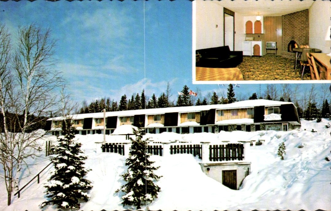 Sainte-Adele Quebec - Motel Altitude in Winter Snow - Vintage Postcard 1970s Sainte-Adele Quebec - Motel Altitude in Winter Snow - Vintage Postcard 1970s