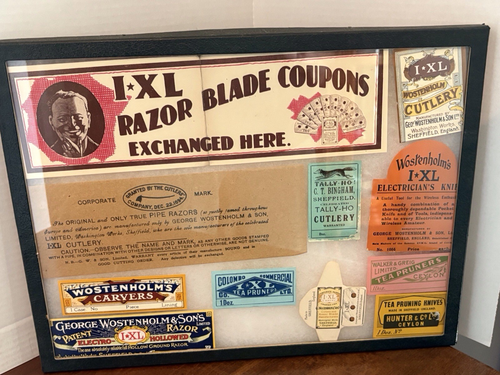 Vint. Razor & Cutlery Advertising Lot w/Case. Lot#2..Wostenholm, Tally-Ho, more Vint. Razor & Cutlery Advertising Lot w/Case. Lot#2..Wostenholm, Tally-Ho, more