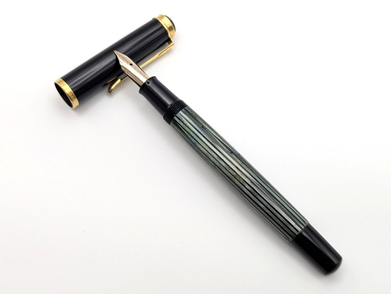 Pelikan 400 Gunther Wagner 1950s Green Stripe 14K Flex Piston Fountain Pen VGC