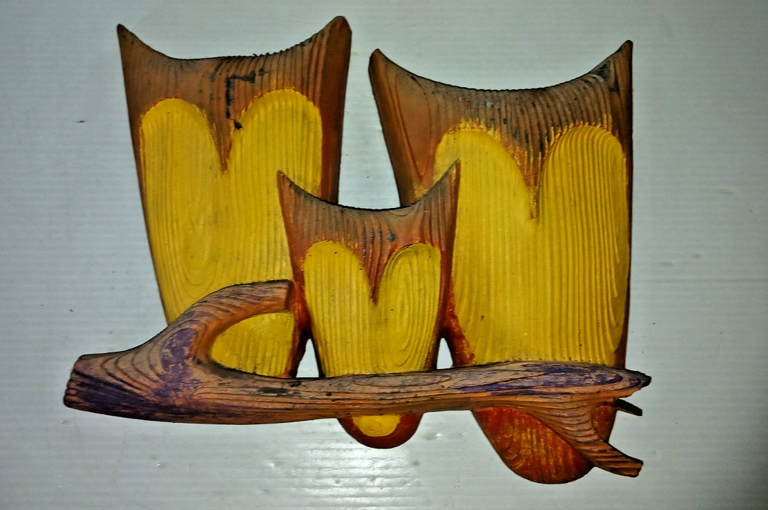 Vintage Retro 1970s Burwood MCM 3D Wall Hanging Owl Family Plaque Rare Yellow