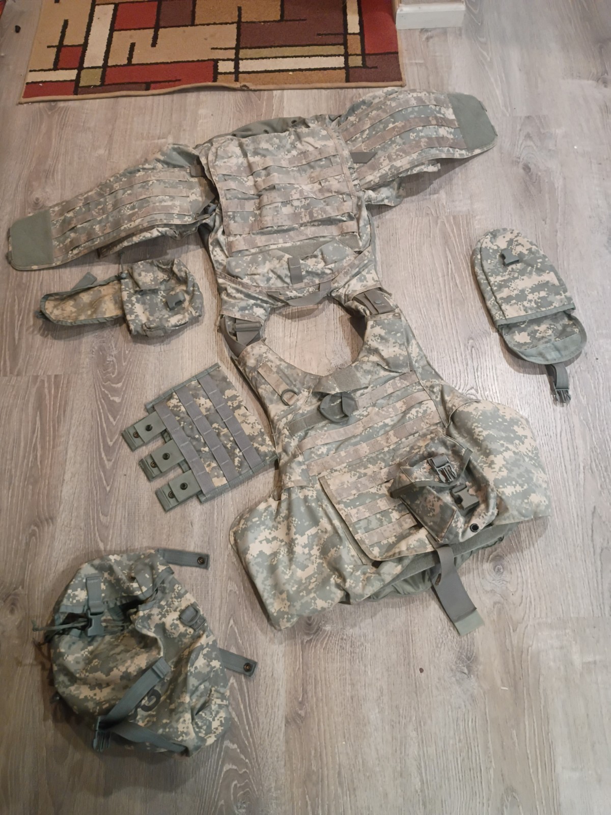 Improved Outer Tactical Vest Size Large ACU Digital Camo Improved Outer Tactical Vest Size Large ACU Digital Camo