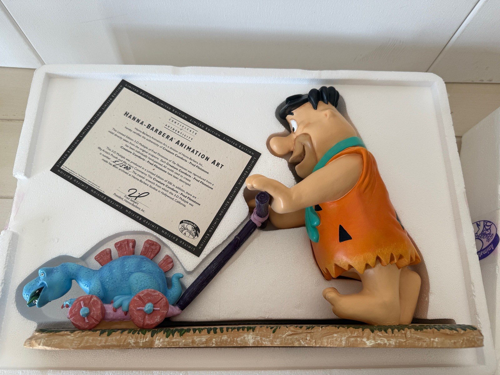 NIB Rare Hanna Barbera creature comforts fred flintstone w/cert 005/500