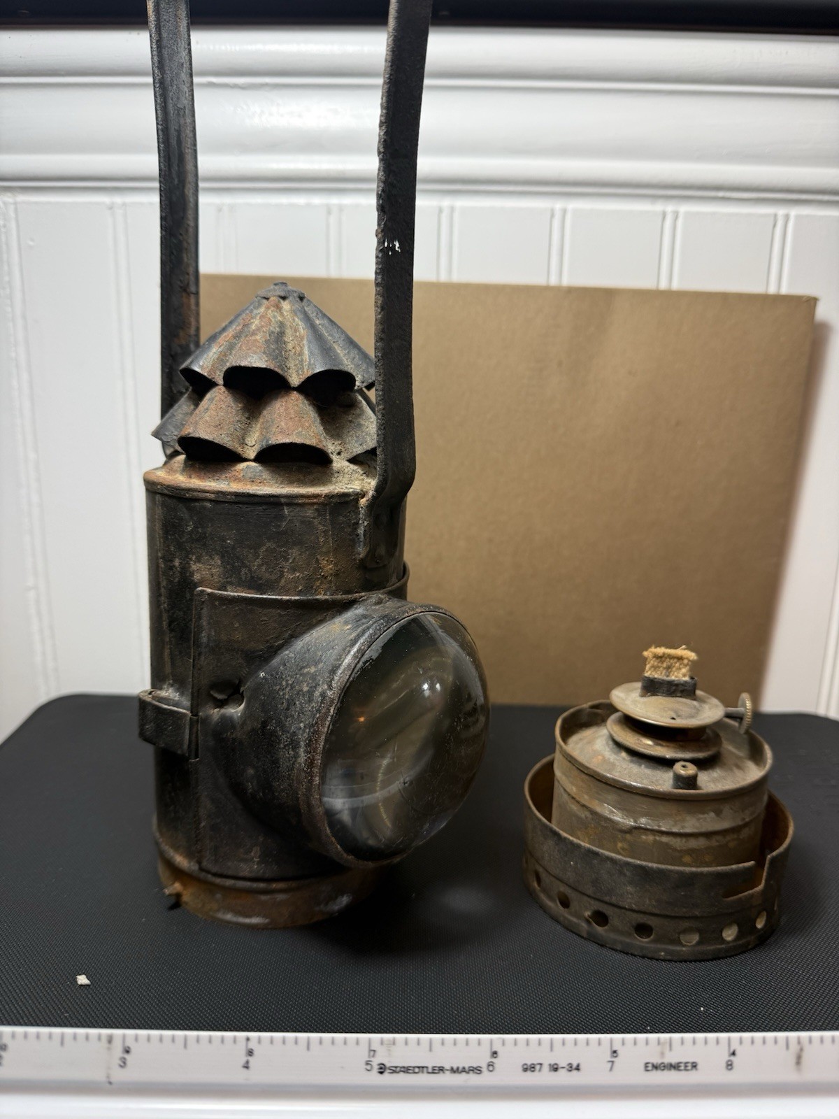 Antique Railroad Bull's Eye Lantern , Functional, L381