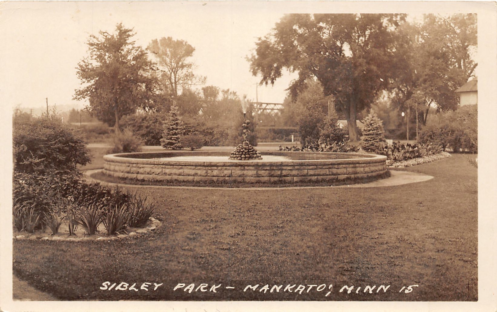 J28/ Mankato Minnesota RPPC Postcard c1930s Sibley Park Fountain 47 J28/ Mankato Minnesota RPPC Postcard c1930s Sibley Park Fountain 47