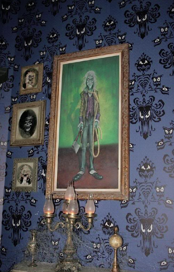 Magic Kingdom Haunted Mansion Hatchet Man Painting Prop LARGE 16x32\