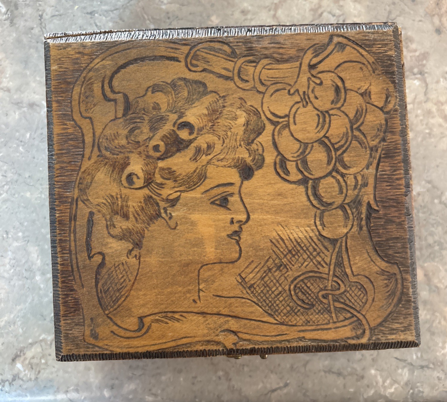 Antique Flemish Art Co., Pyrography, Art Nouveau Wooden Box Vintage Antique Flemish Art Co., Pyrography, Art Nouveau Wooden Box Vintage