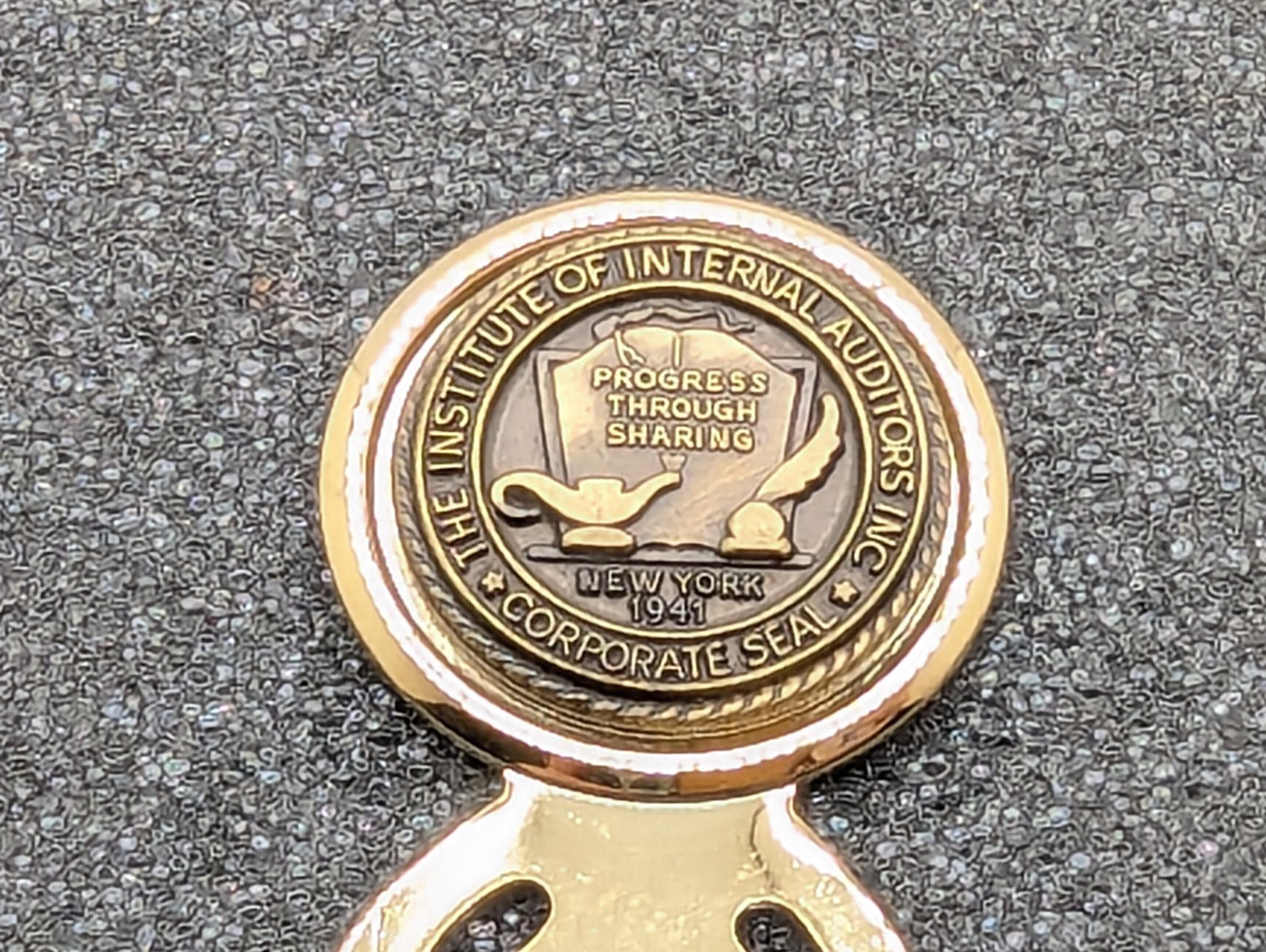 Vtg Medallion Bookmark Award For The Institute of Internal Auditors NY 1941 RARE Vtg Medallion Bookmark Award For The Institute of Internal Auditors NY 1941 RARE