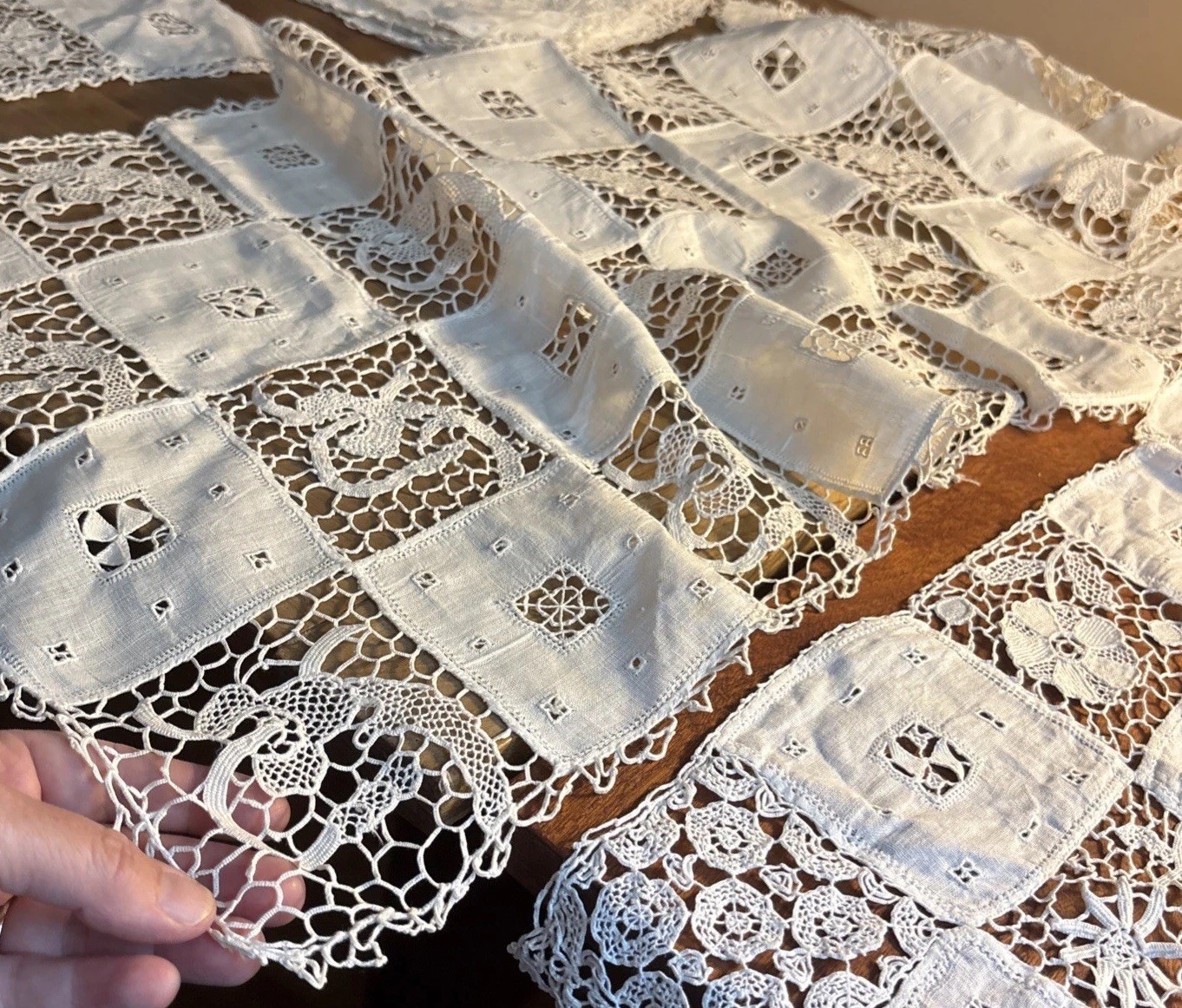 Vintage Lace Handmade Italian Point De Venice Table Runner Place Settings Rare