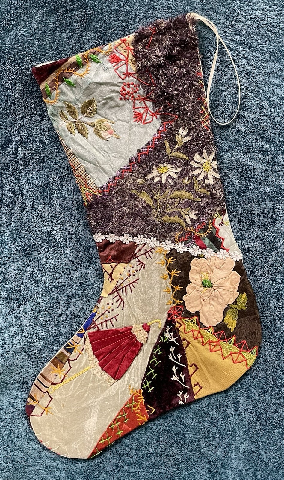 1884 GORGEOUS ANTIQUE VINTAGE CRAZY QUILT CHRISTMAS STOCKING CUTTER QUILT 26-70 1884 GORGEOUS ANTIQUE VINTAGE CRAZY QUILT CHRISTMAS STOCKING CUTTER QUILT 26-70