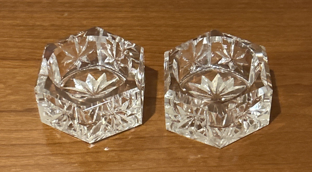 2 Vintage Crystal/Cut Glass Open Salt Cellars Hexagon Starburst Bottom Salt Dips