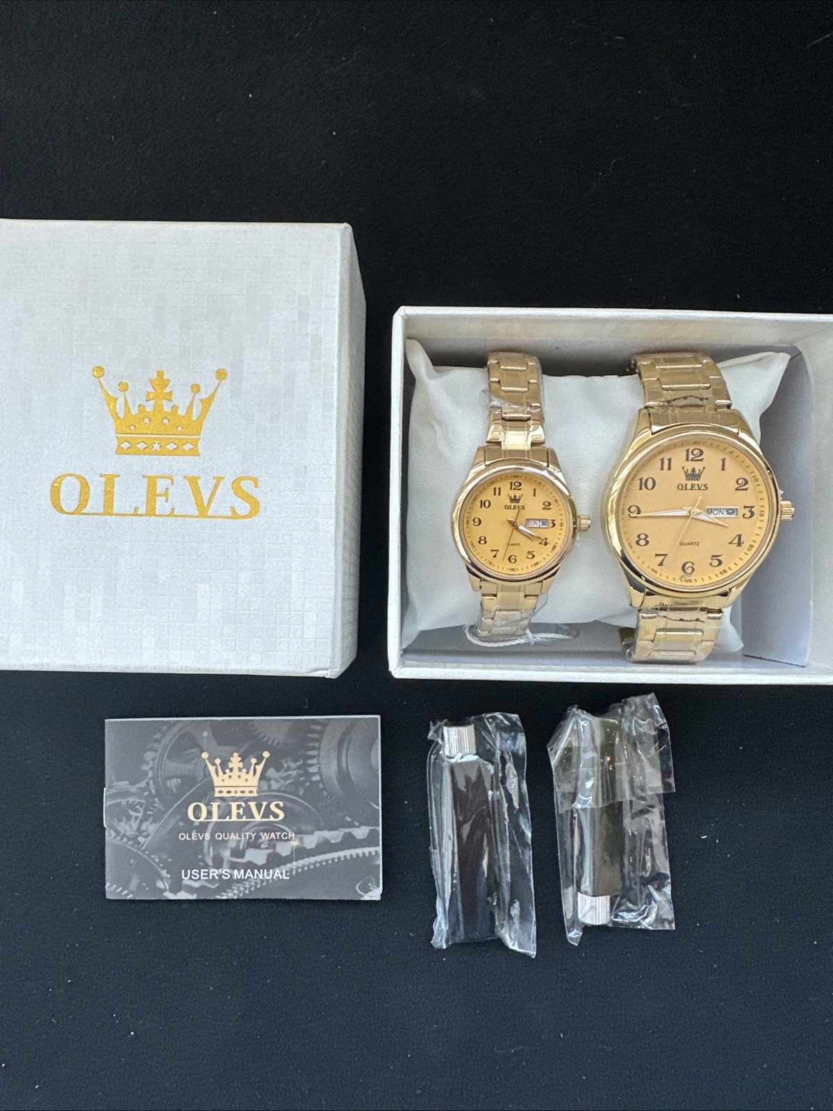 OLEVS Couple Watch Pair Gold Dial Gold Tone Bracelet Day Date New