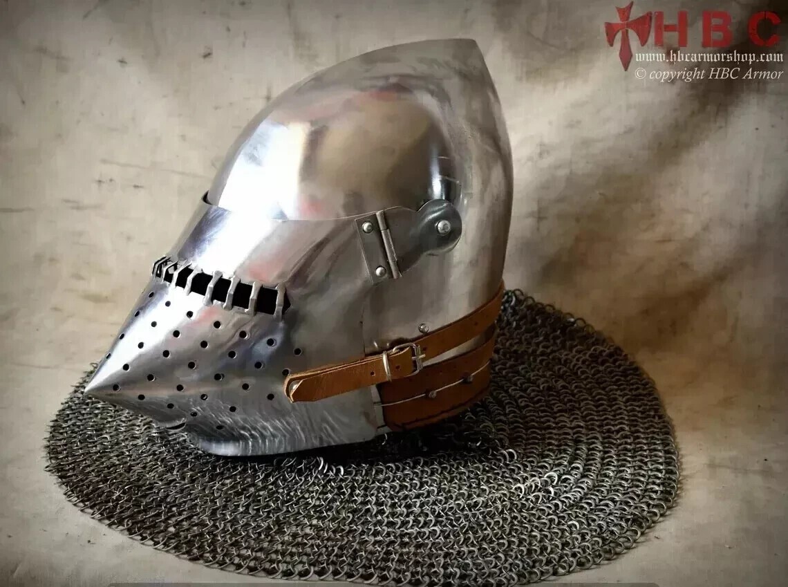 Medieval Houndskull bascinet Helmet with chainmail attached 18 Gauge Steel Medieval Houndskull bascinet Helmet with chainmail attached 18 Gauge Steel