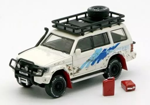 1/64 BM Creations Mitsubishi Pajero 2nd Gen Jungle Pack RHD White 64B0054 Diecas