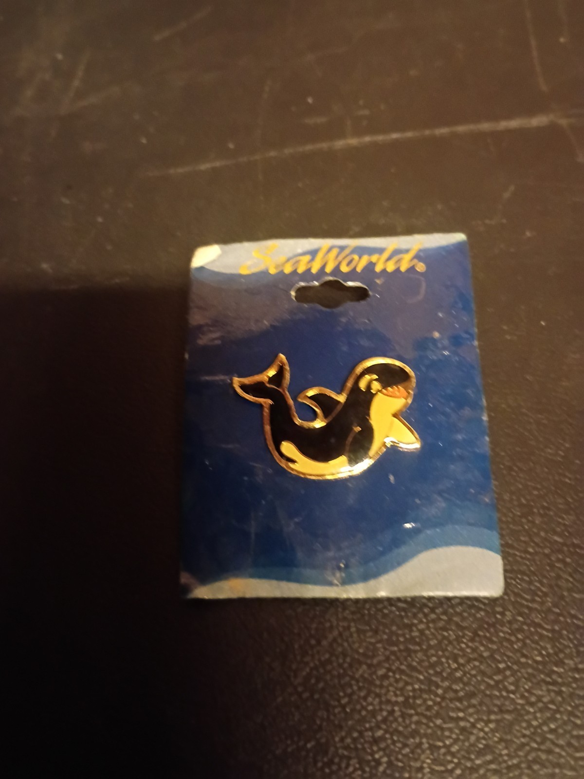 Sea World San Diego Shamu Orca Killer Whale Lapel Pin