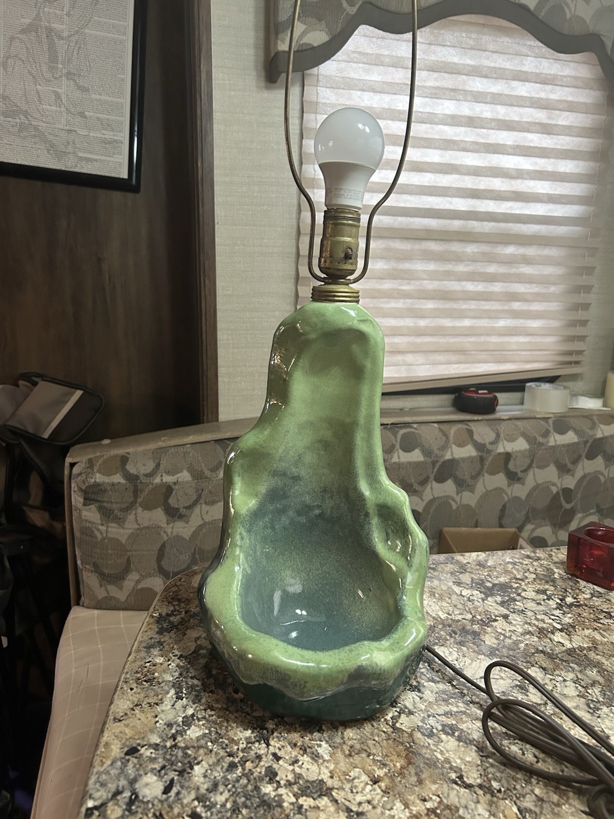 Vtg 1960's Retro Pottery Green Lava Glaze Large Table Lamp MCM Mod Vtg 1960's Retro Pottery Green Lava Glaze Large Table Lamp MCM Mod