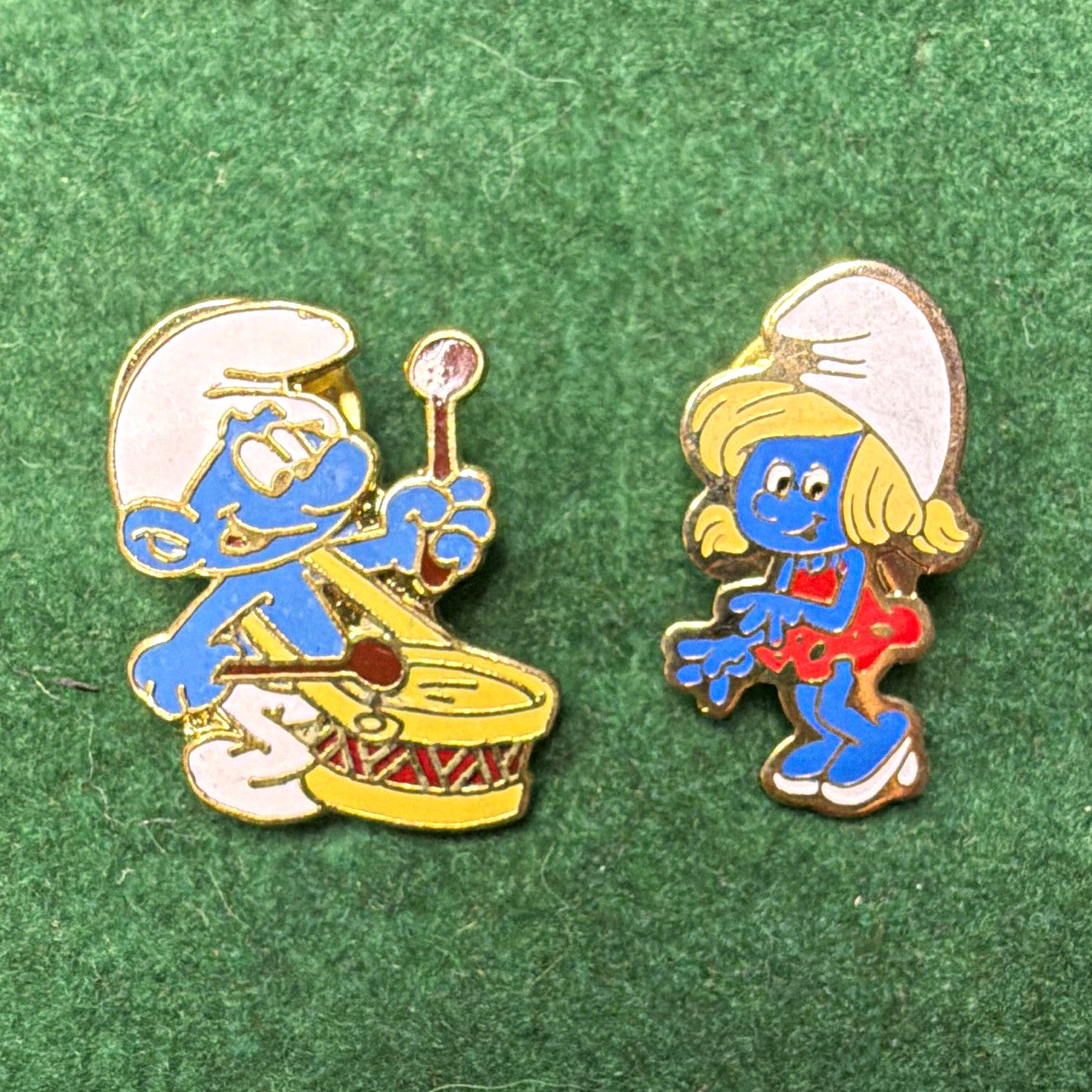 The Smurfs Smurf & Smurfette Metal Pin Lot of 2 1980