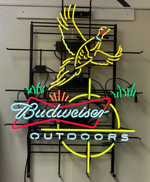 Flying Pheasant Hunters Outdoors Lager Beer 24\