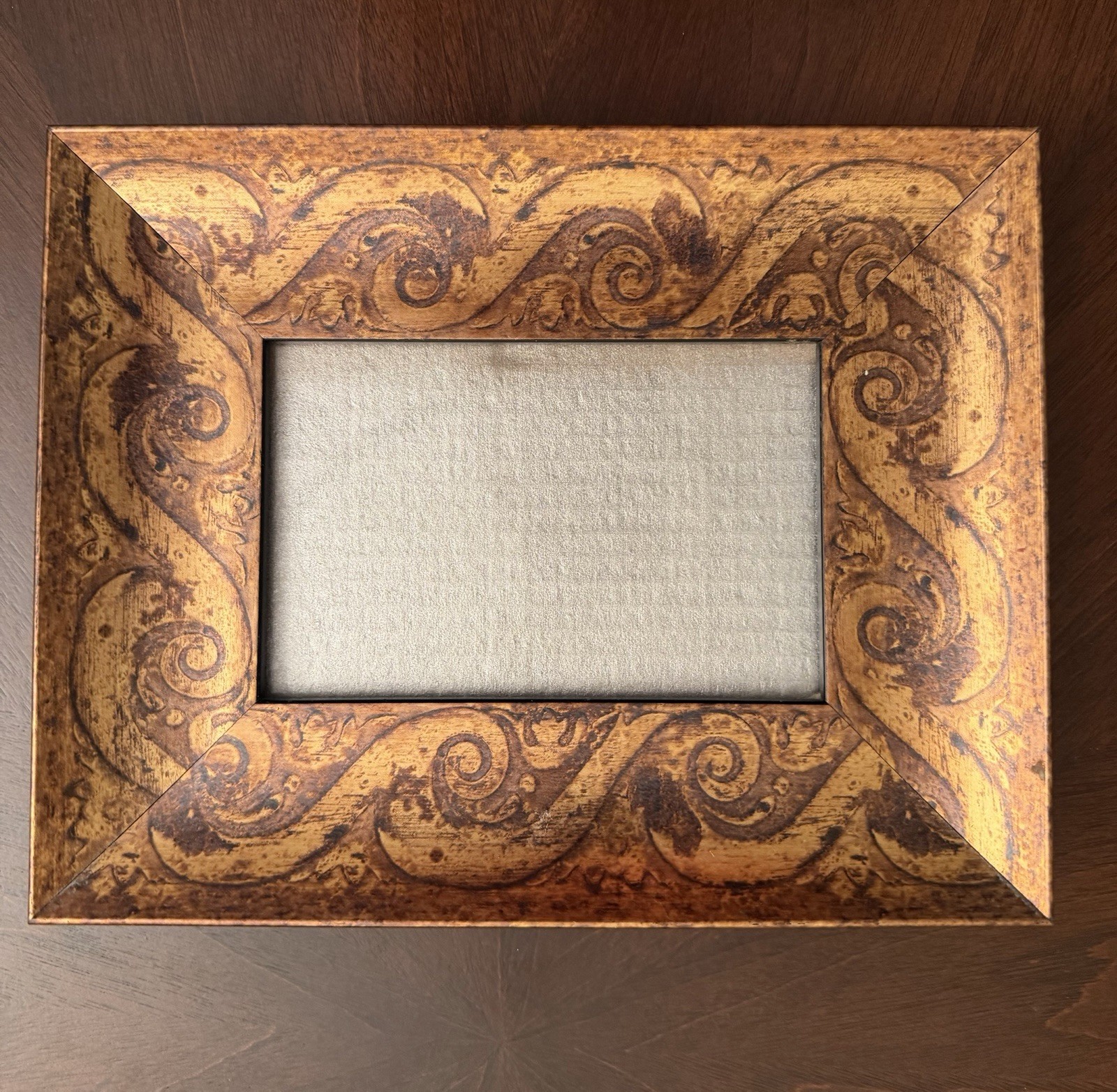 Vintage Baroque Style Gold Wood Picture Frame Ornate Scroll Wave 4x6 Opening