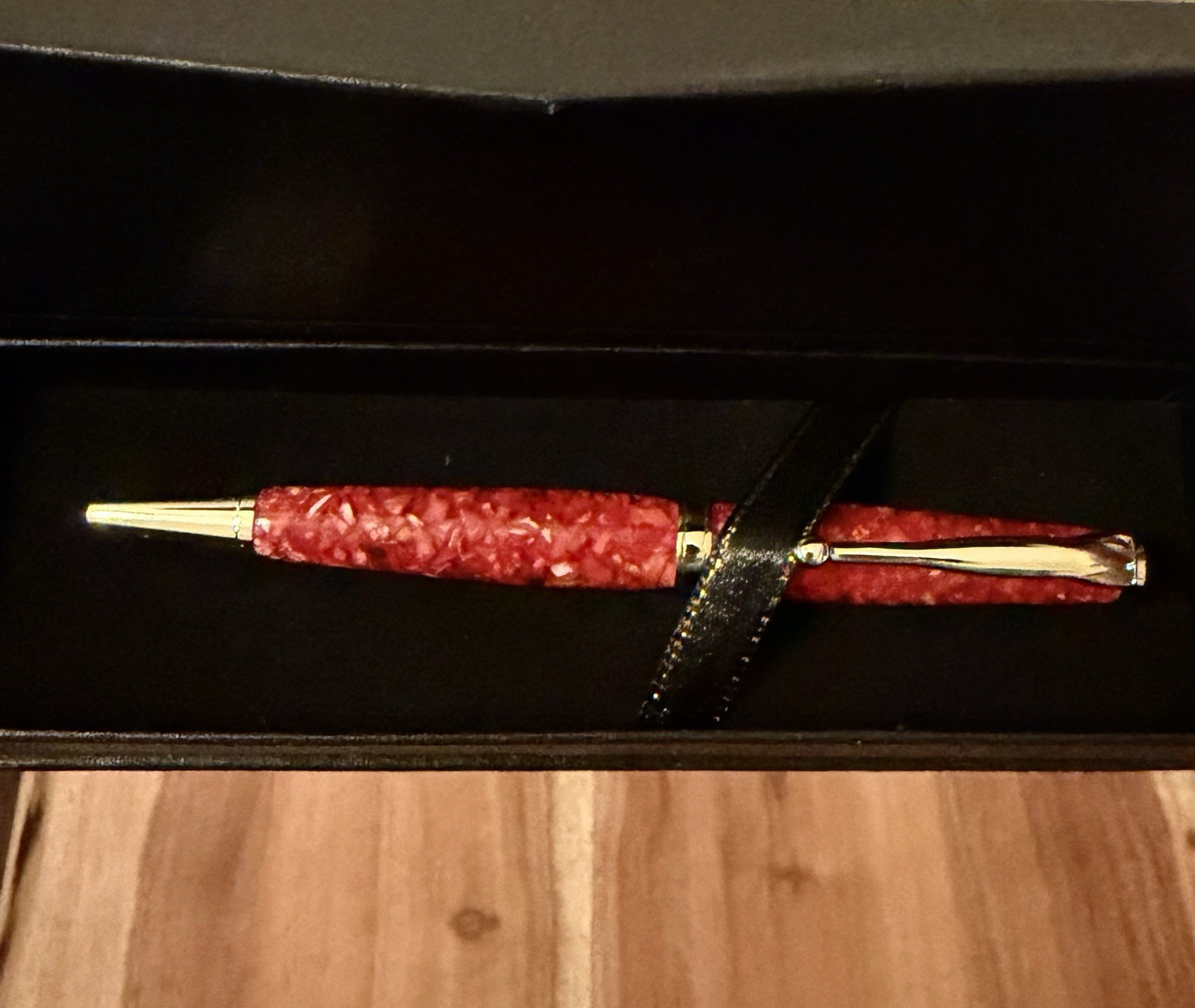 Mainely Pens Handcrafted “Maine Lobster Gold” Resin/Shell Funline Ballpoint Pen Mainely Pens Handcrafted “Maine Lobster Gold” Resin/Shell Funline Ballpoint Pen