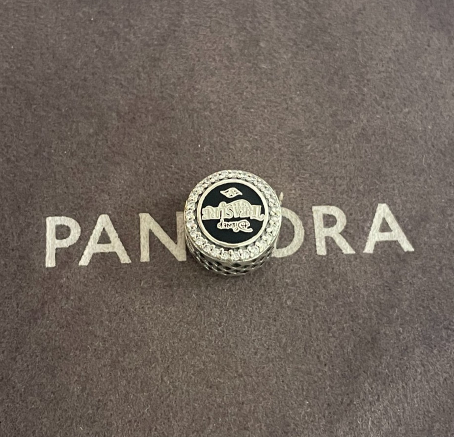 Disney Cruise Line Treasure Peter Pan & Captain Hook Charm Bead Disney Cruise Line Treasure Peter Pan & Captain Hook Charm Bead