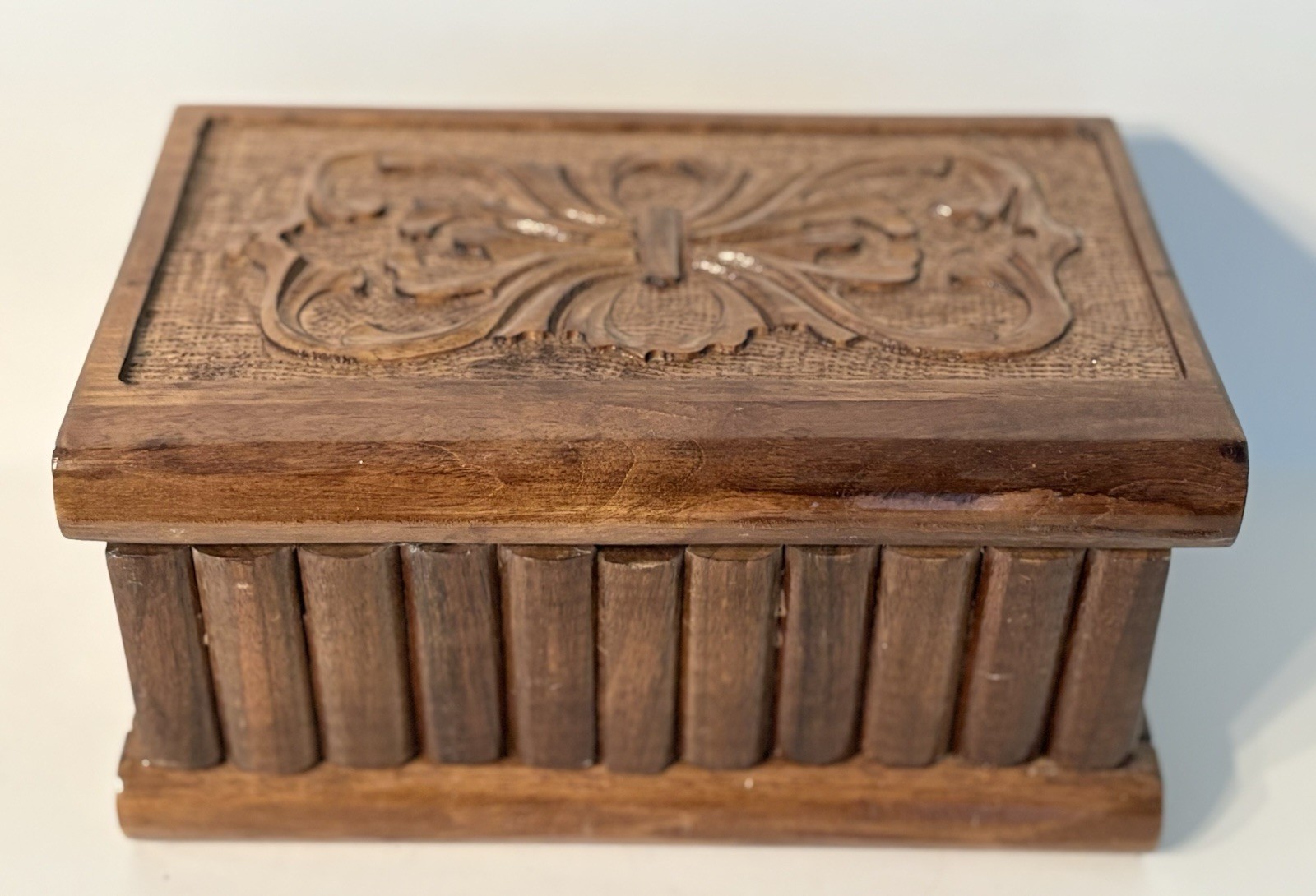 Antique Hand Carved Wood Jewelry Trinket Box w/ Hidden Keyhole Velvet Lining Antique Hand Carved Wood Jewelry Trinket Box w/ Hidden Keyhole Velvet Lining