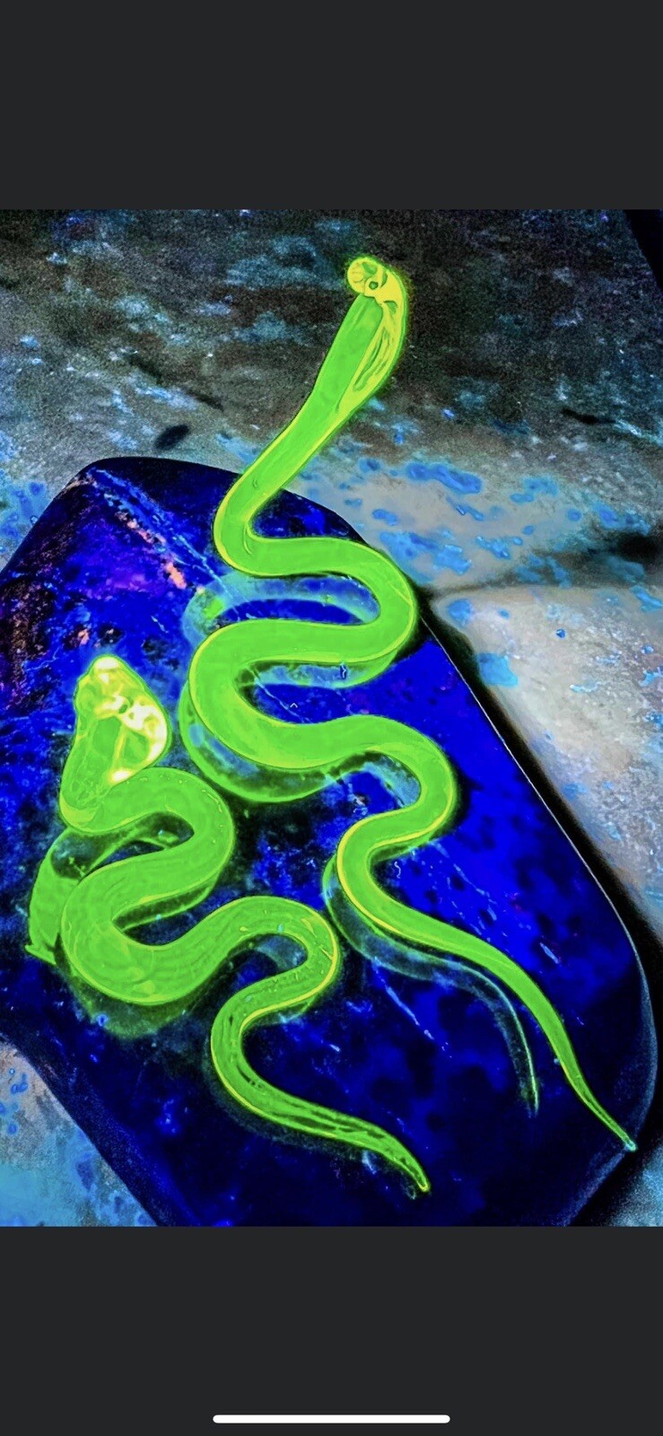 One Large Jumbo Uranium Vaseline Cobra By Rafael One Large Jumbo Uranium Vaseline Cobra By Rafael