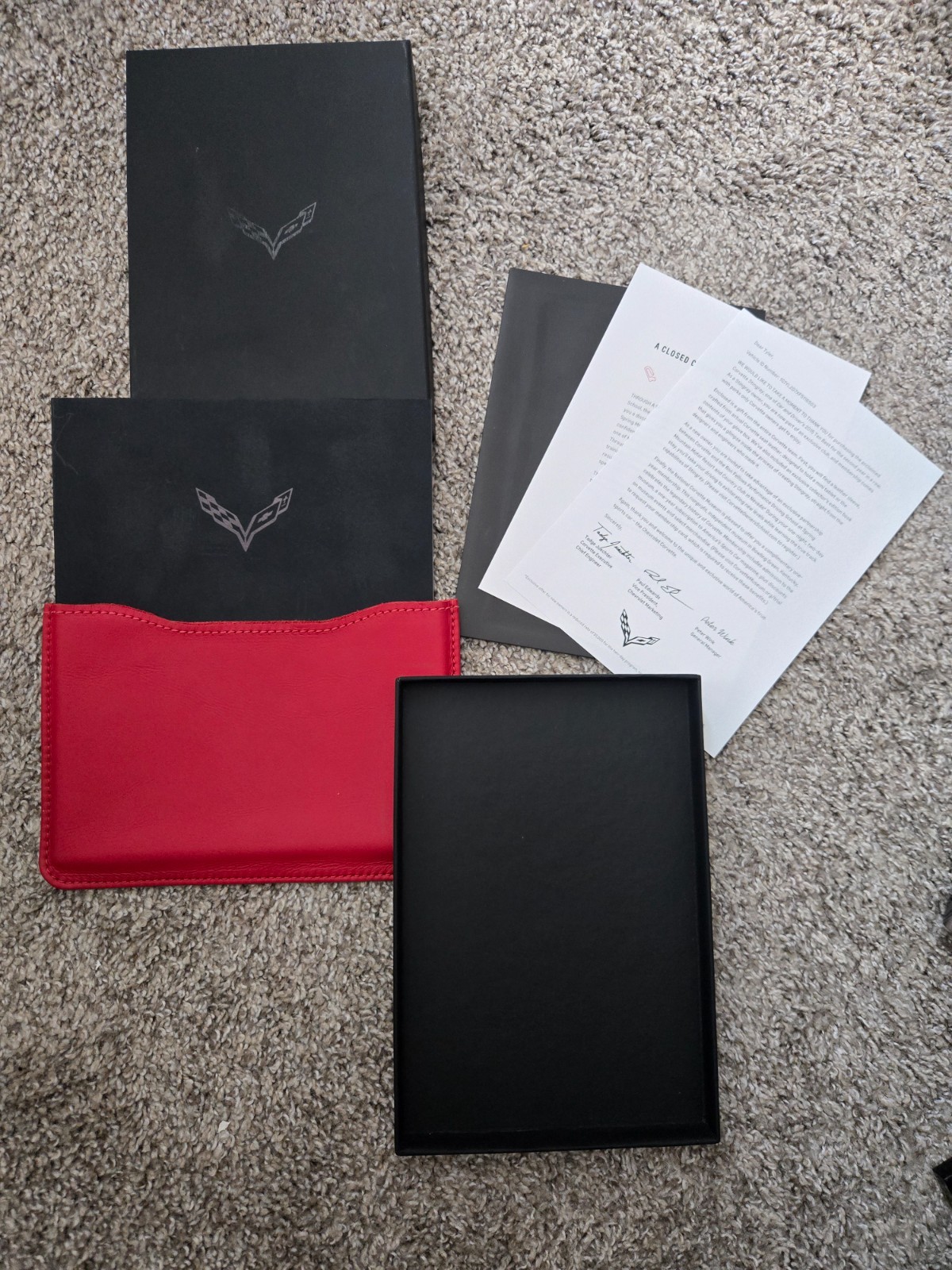 2015 Chevrolet Corvette Stingray C7 Owners Welcome Kit Red Leather Sleeve Box 2015 Chevrolet Corvette Stingray C7 Owners Welcome Kit Red Leather Sleeve Box