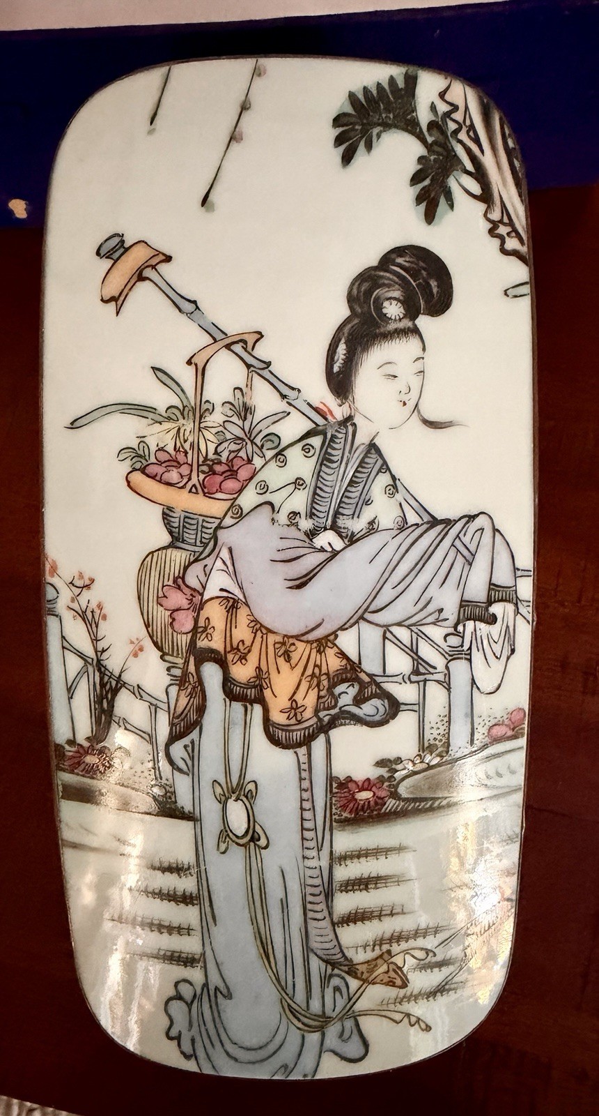 Vintage Large 8-1/2” Chinese Shard Metal Box W/Hand Painted Woman In Garden Vintage Large 8-1/2” Chinese Shard Metal Box W/Hand Painted Woman In Garden