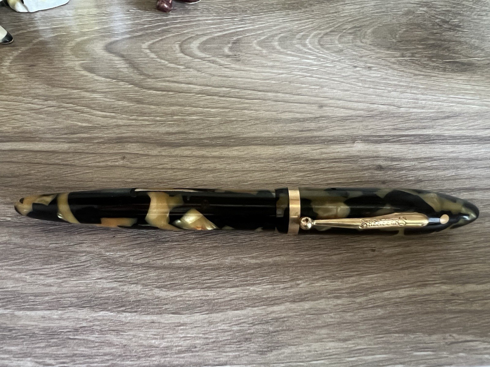 Sheaffer’s Fountain Pen White Dot Fountain Pen Black & Pearl Vintage 1930s Sheaffer’s Fountain Pen White Dot Fountain Pen Black & Pearl Vintage 1930s