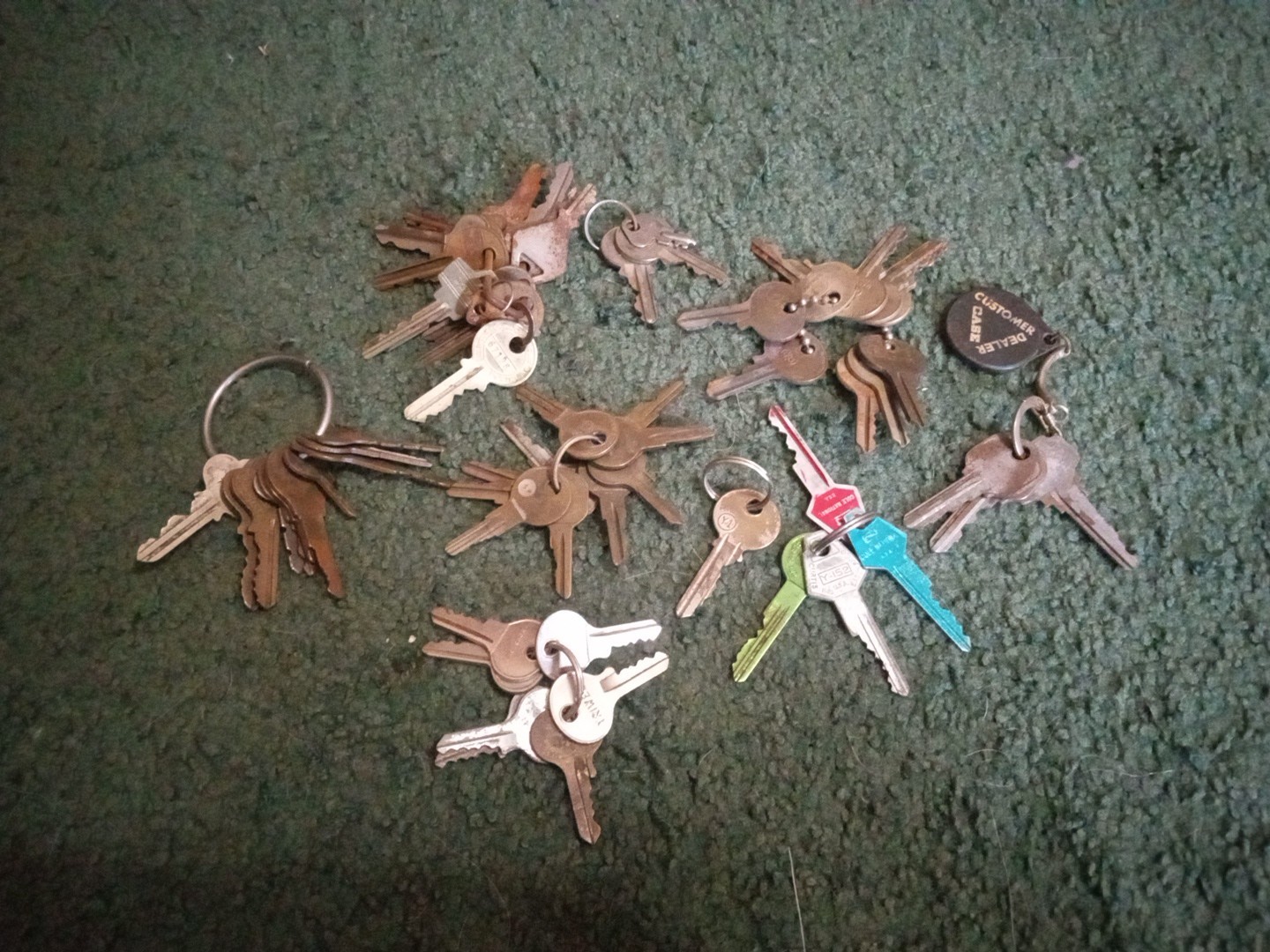 Vintage Old Keys Lot Of 9 Keychain Sets Mostly Brass Some Unique Rare Designs Vintage Old Keys Lot Of 9 Keychain Sets Mostly Brass Some Unique Rare Designs