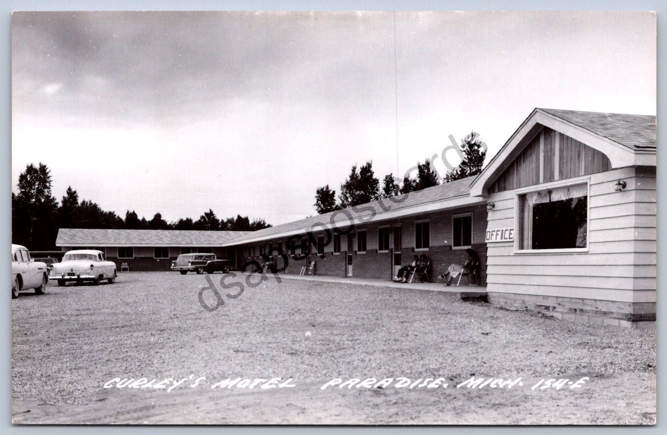K53/ Paradise Michigan RPPC Postcard c1940-50s Curley\'s Motel  5