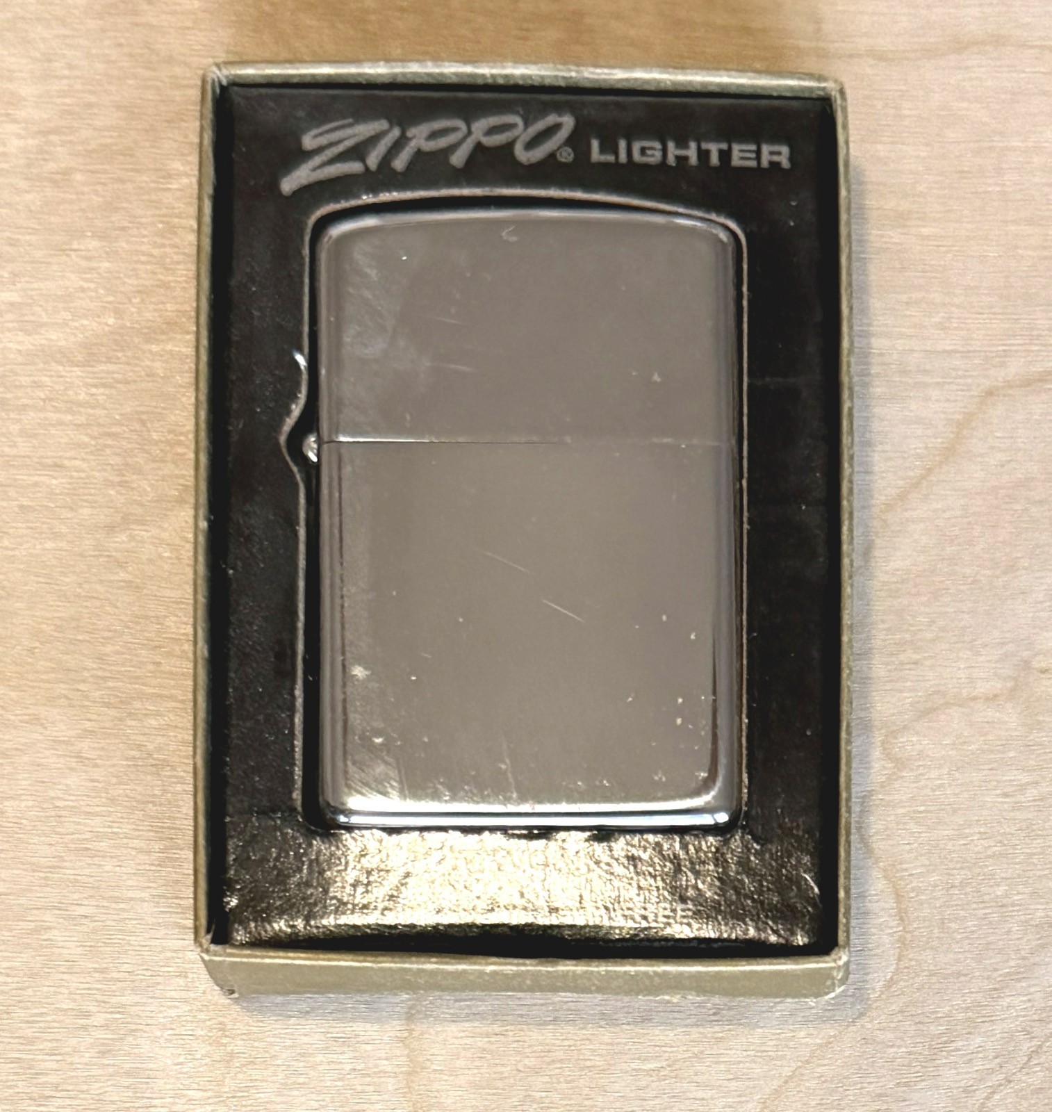 Vintage 1970s - 1972 ZIPPO Chrome Lighter & Box - been in storage for years Vintage 1970s - 1972 ZIPPO Chrome Lighter & Box - been in storage for years